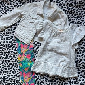 girls cute summer outfit - white jean jacket, white top, Hawaiian leggings